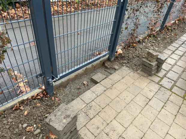 Eingangsbereich · Erster Arbeitsstand
